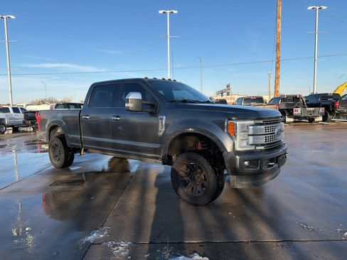 Used 2017 Ford F250 Platinum w/ FX4 Off-Road Package image 4