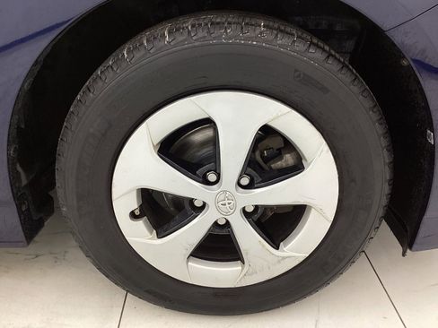 Used 2015 Toyota Prius Two image 46