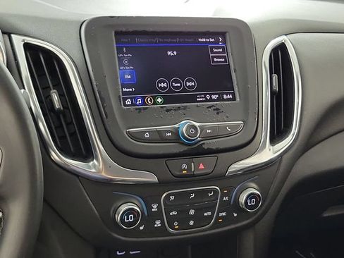 Used 2024 Chevrolet Equinox LT AWD/4WD image 28