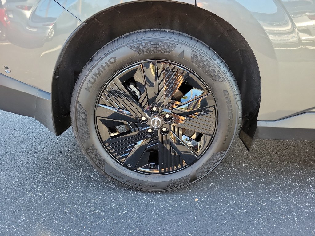 Used 2025 Nissan Murano SV FWD image 5
