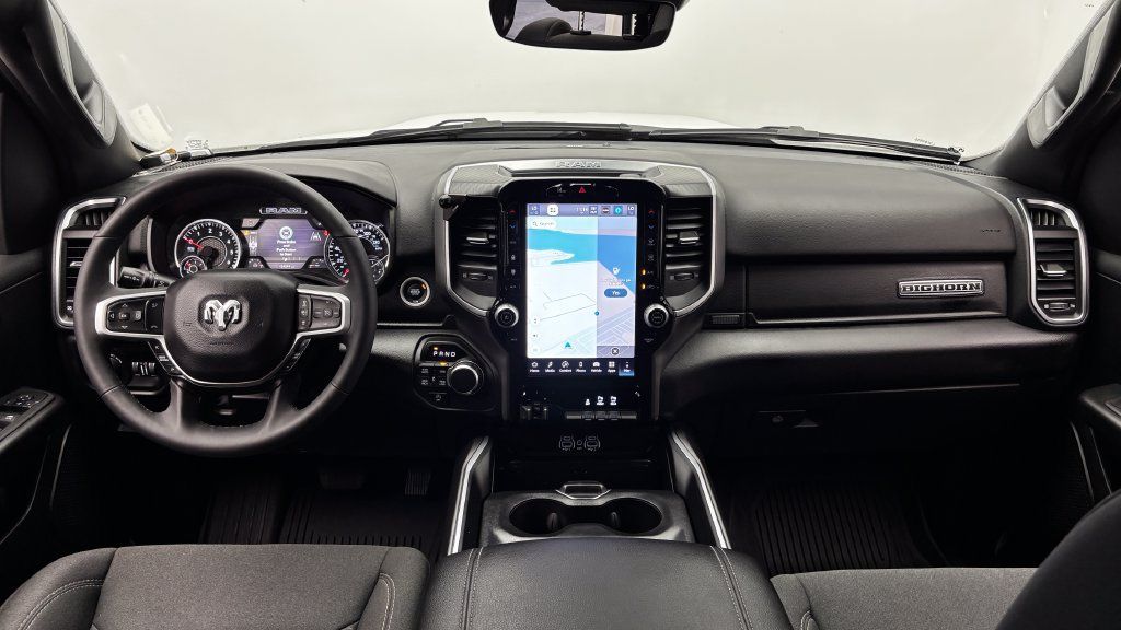 Used 2025 RAM 1500 Big Horn AWD/4WD image 33
