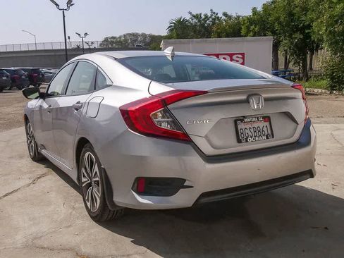 Used 2018 Honda Civic EX-L image 7