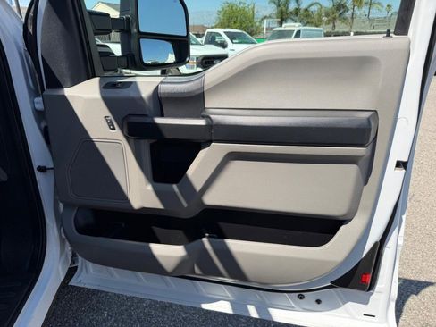 Used 2022 Ford F350 XL w/ Power Equipment Group image 36