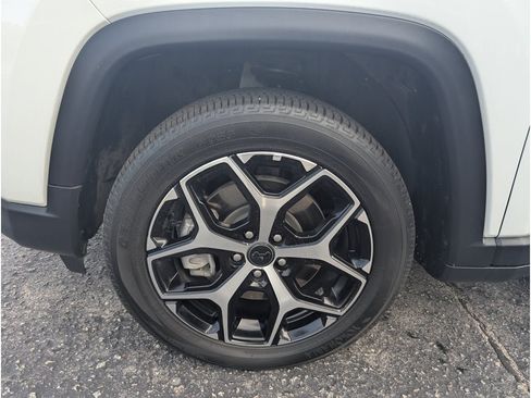 Used 2025 Jeep Compass Limited AWD/4WD image 8