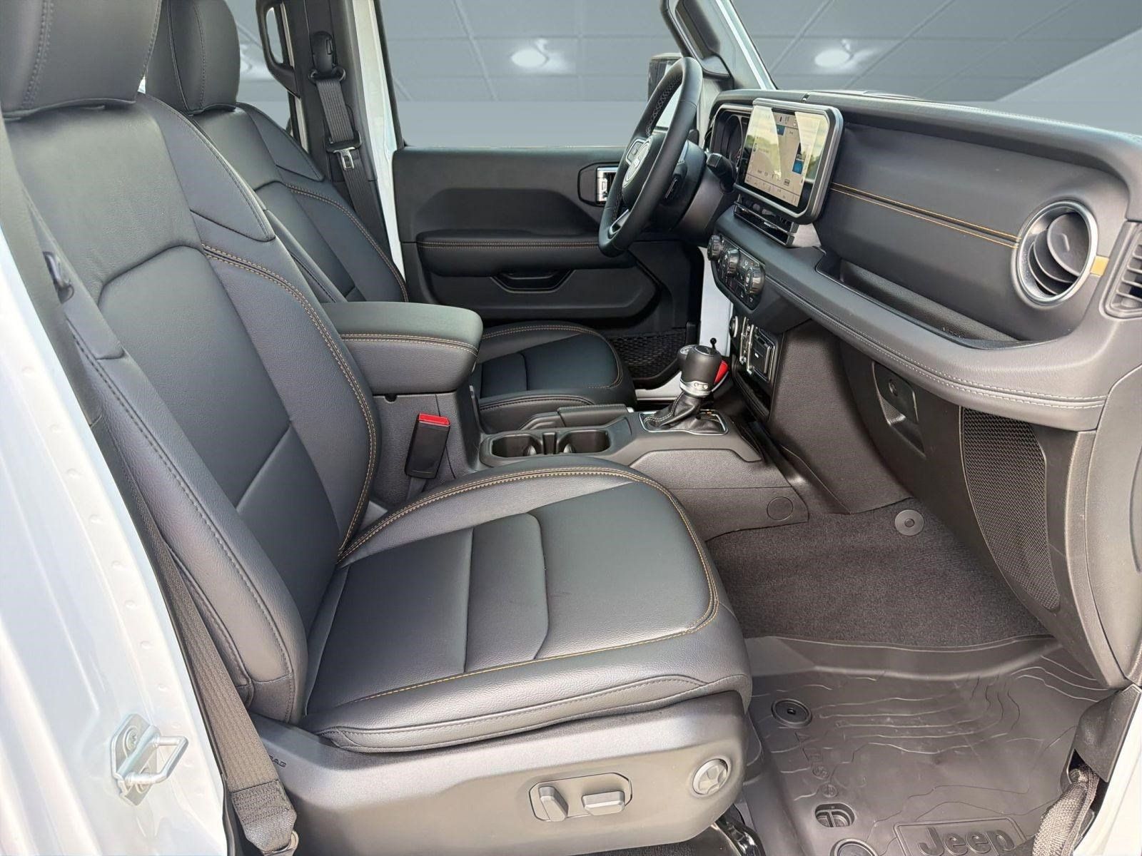 New 2026 Jeep Gladiator Sport AWD/4WD image 29