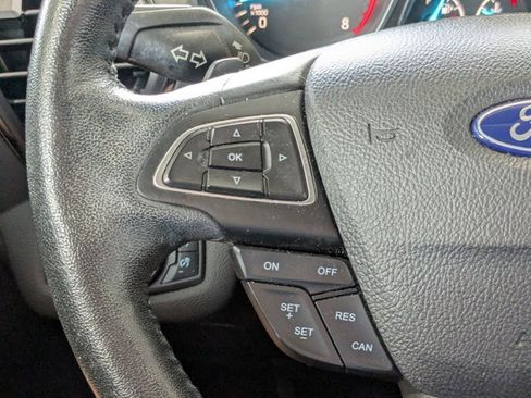 Used 2017 Ford Escape Titanium FWD image 4