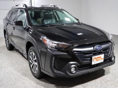Used 2024 Subaru Outback Premium AWD/4WD image 5
