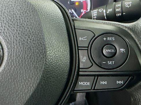 Used 2024 Toyota RAV4 XLE image 17