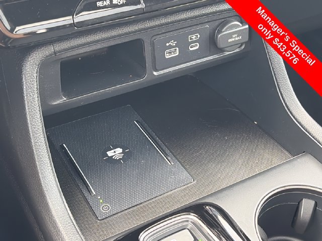 Used 2025 Honda Pilot TrailSport image 26