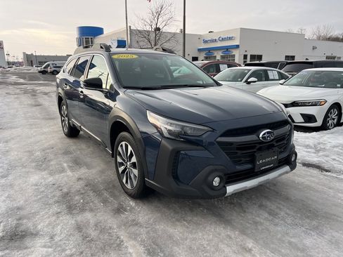 Used 2025 Subaru Outback Limited image 7