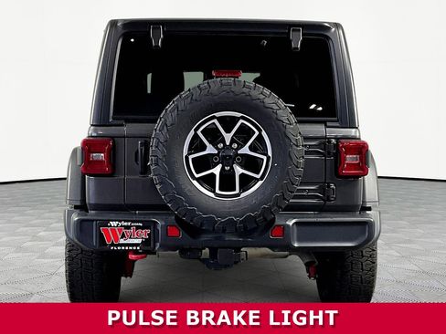 Used 2024 Jeep Wrangler Unlimited Rubicon image 5