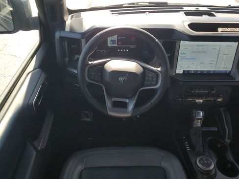 Used 2023 Ford Bronco Outer Banks image 16