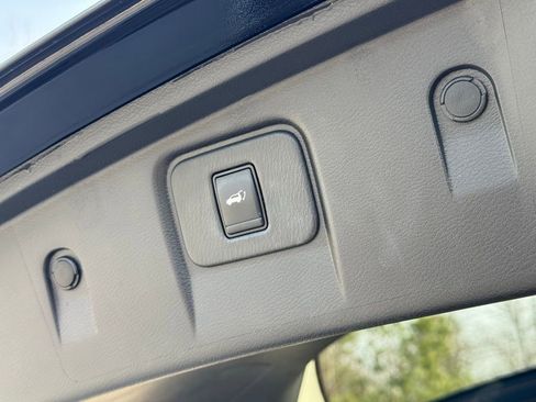 Used 2020 Nissan Murano SL w/ Moonroof Package image 17