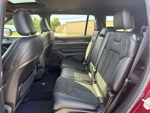 New 2026 Jeep Grand Cherokee L 2WD image 13
