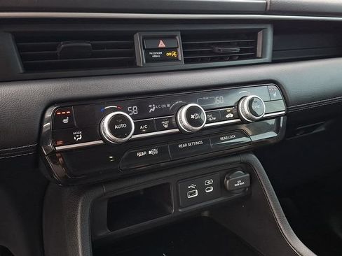 Used 2023 Honda Pilot EX-L image 13