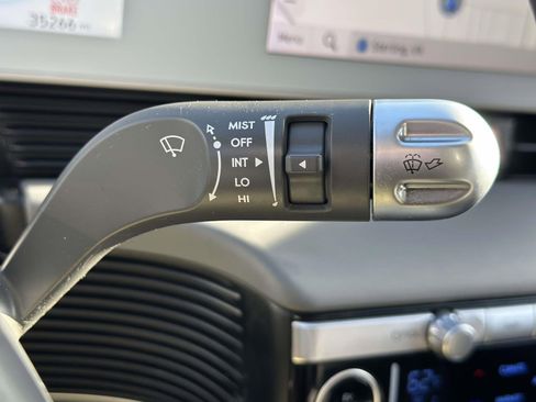 Used 2022 Hyundai Ioniq 5 SE image 17