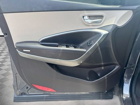 Used 2018 Hyundai Santa Fe Sport FWD image 19