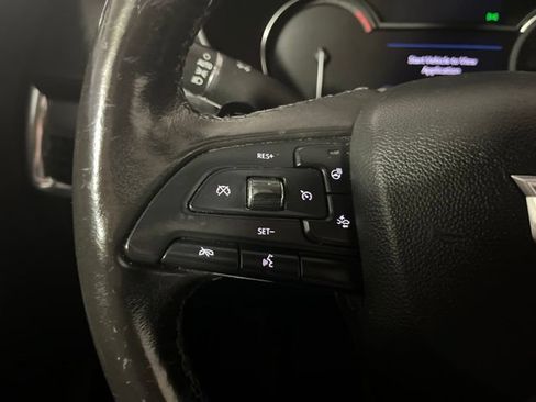 Used 2019 Cadillac XT4 Premium Luxury FWD image 27