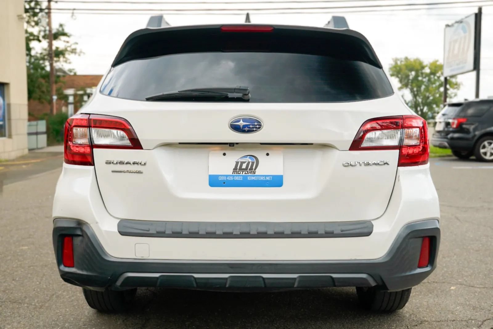 Used 2018 Subaru Outback 2.5i Limited w/ Popular Package #2 AWD/4WD image 6