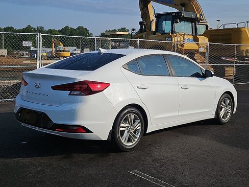 Used 2019 Hyundai Elantra SEL FWD image 6