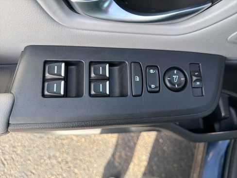 Used 2025 Honda Pilot EX-L image 24