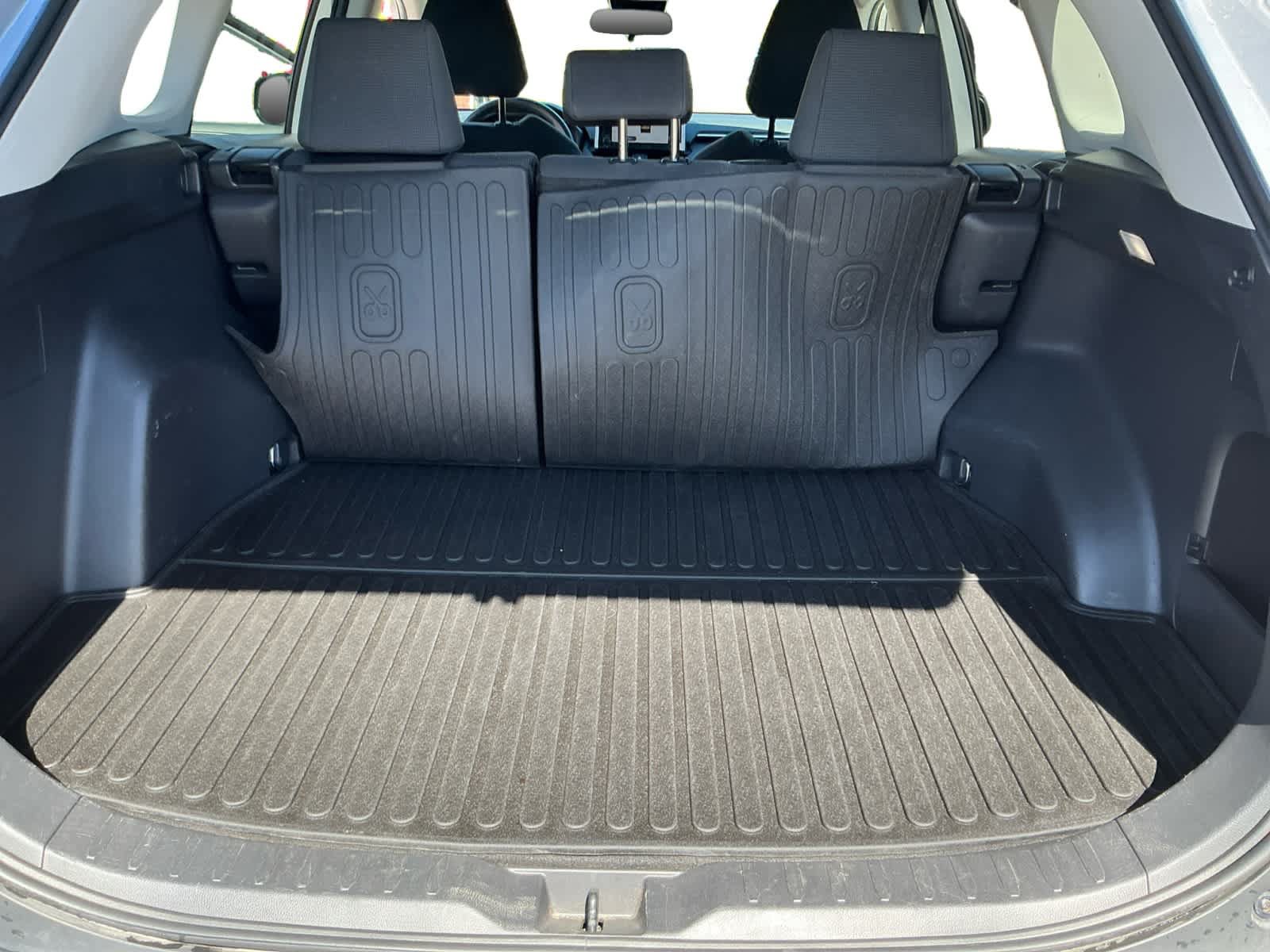 Used 2024 Toyota RAV4 LE AWD/4WD image 20