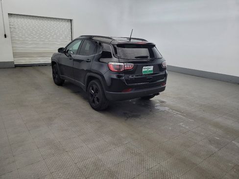 Used 2018 Jeep Compass Latitude w/ Popular Equipment Group AWD/4WD image 5