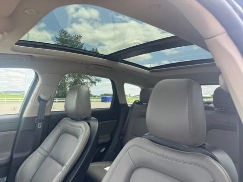 Used 2025 Lincoln Corsair AWD w/ Jet Appearance Package image 11