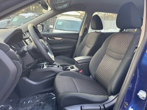 Used 2018 Nissan Rogue S image 14