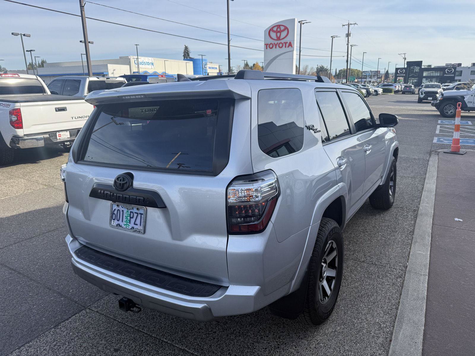 Used 2024 Toyota 4Runner TRD Off-Road Premium w/ Off Road Premium Plus Package AWD/4WD image 6