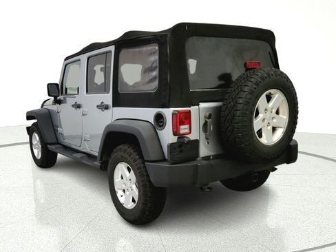 Used 2015 Jeep Wrangler Unlimited Sport w/ Quick Order Package 23S AWD/4WD image 5