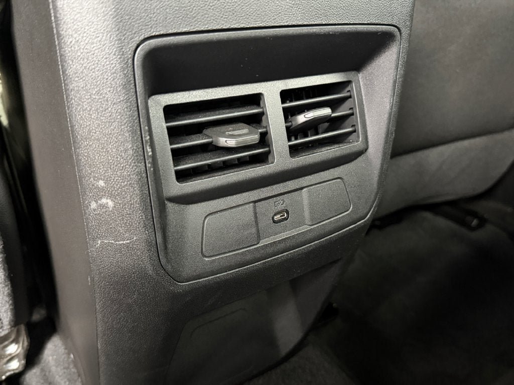 Used 2025 Chevrolet Colorado LT AWD/4WD image 33