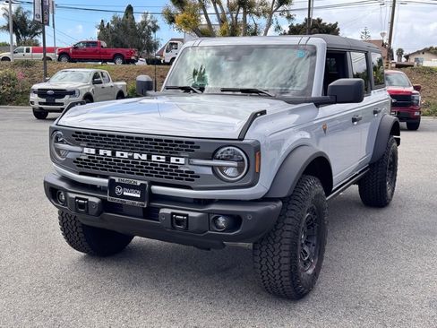 New 2026 Ford Bronco Badlands image 7
