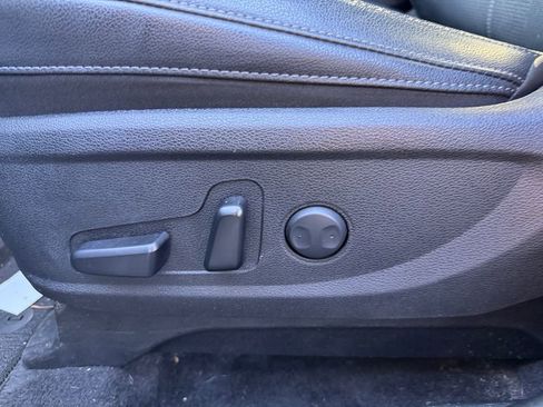 Used 2022 Kia Telluride EX w/ EX Premium Package image 15