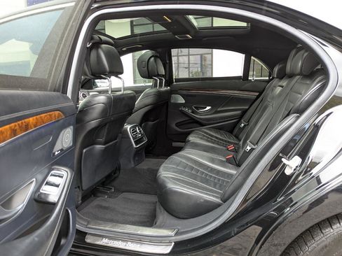 Used 2016 Mercedes-Benz S 550 4MATIC Sedan image 43