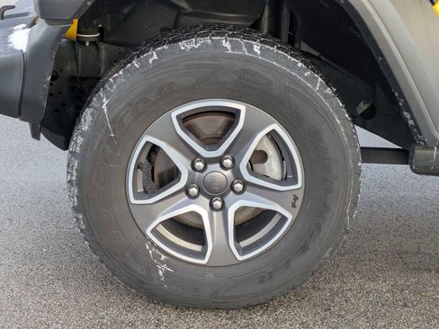 Used 2020 Jeep Wrangler Sport image 12