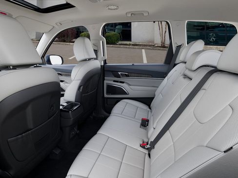 New 2025 Kia Telluride EX image 18