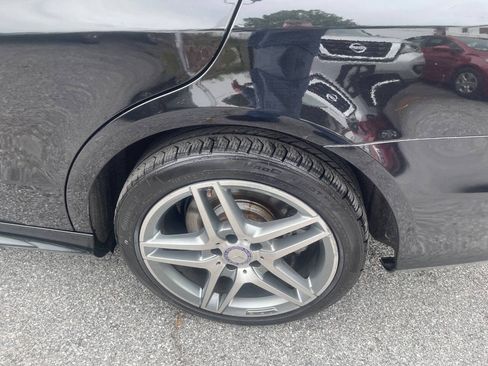 Used 2014 Mercedes-Benz E 550 4MATIC Sedan image 34