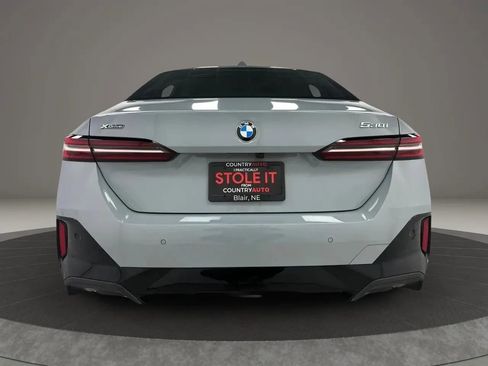 Used 2024 BMW 530i xDrive w/ M Sport Package image 4