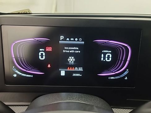 Used 2025 Kia Sportage LX AWD/4WD image 28