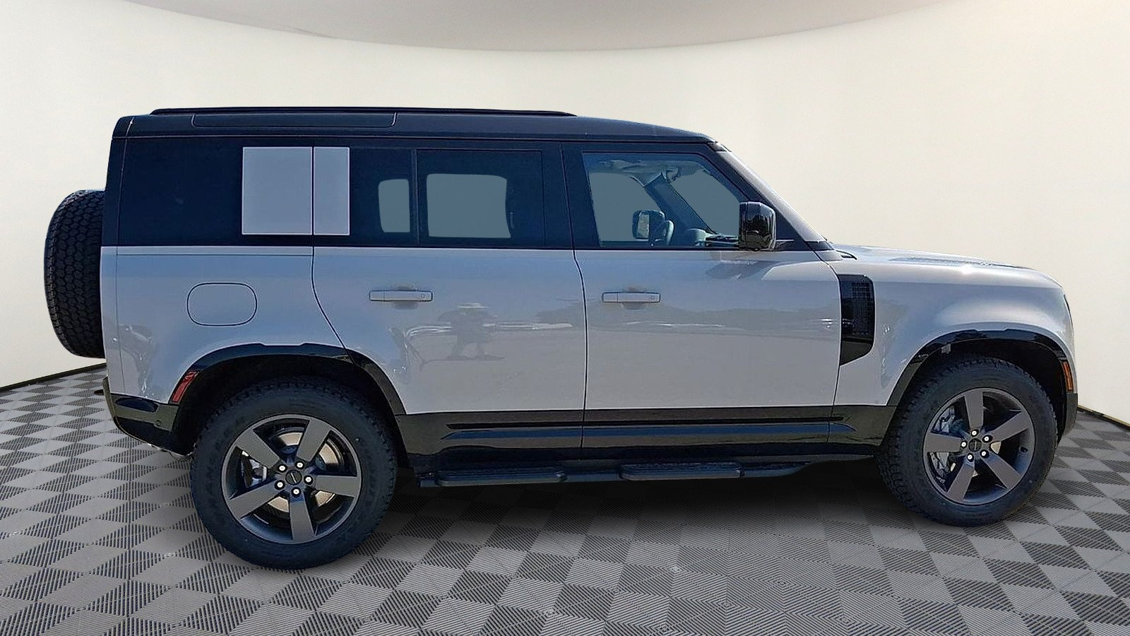New 2026 Land Rover Defender 110 X-Dynamic SE AWD/4WD image 9