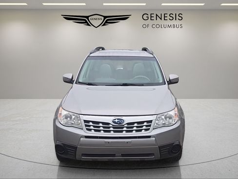 Used 2011 Subaru Forester 2.5X Premium w/ All-Weather Pkg AWD/4WD image 8