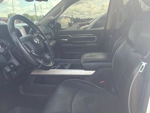 Used 2020 RAM 2500 Laramie AWD/4WD image 16