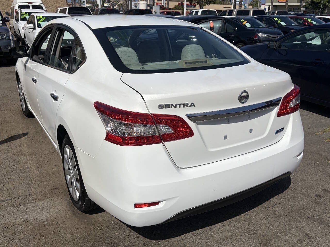Used 2014 Nissan Sentra S FWD image 5