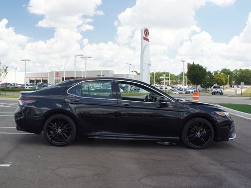 Used 2023 Toyota Camry XSE image 19