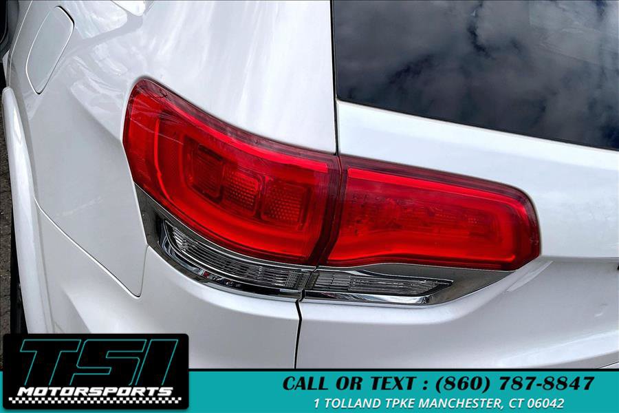 Used 2017 Jeep Grand Cherokee Overland AWD/4WD image 27
