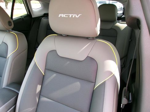 New 2026 Chevrolet Trax ACTIV FWD image 11
