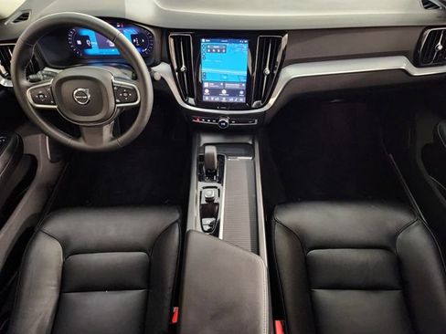 Certified 2025 Volvo S60 B5 Core FWD image 4