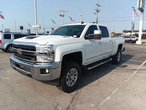 Used 2019 Chevrolet Silverado 3500 LTZ w/ Duramax Plus Package AWD/4WD image 2