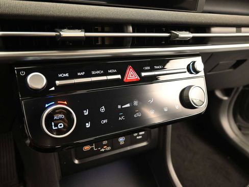 New 2026 Hyundai Tucson Limited image 18